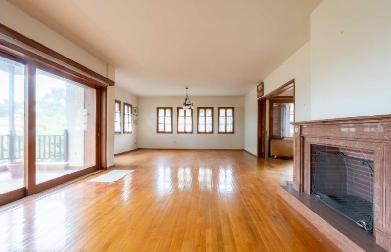 property-img